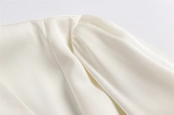 [EAM] Moterys Derliaus Mygtukai Baltos spalvos Palaidinė Nauja Dvigubo sluoksnio Apykakle ilgomis Rankovėmis Loose Fit Marškinėliai Mados Pavasario Rudens 2021 1DD4328