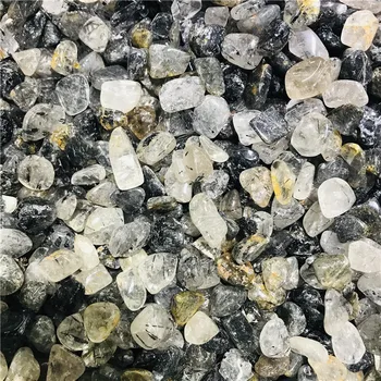 Natūralus juodas turmalinas kristalinis kvarcas skaldytų akmenų kvarco akmuo naudojamas žuvų bakas, sodas, gėlės gydymo namuose ornamentu
